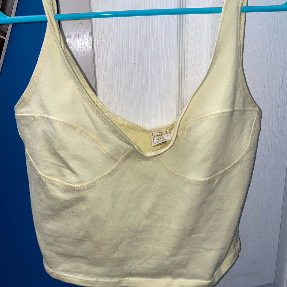 tank top / crop top